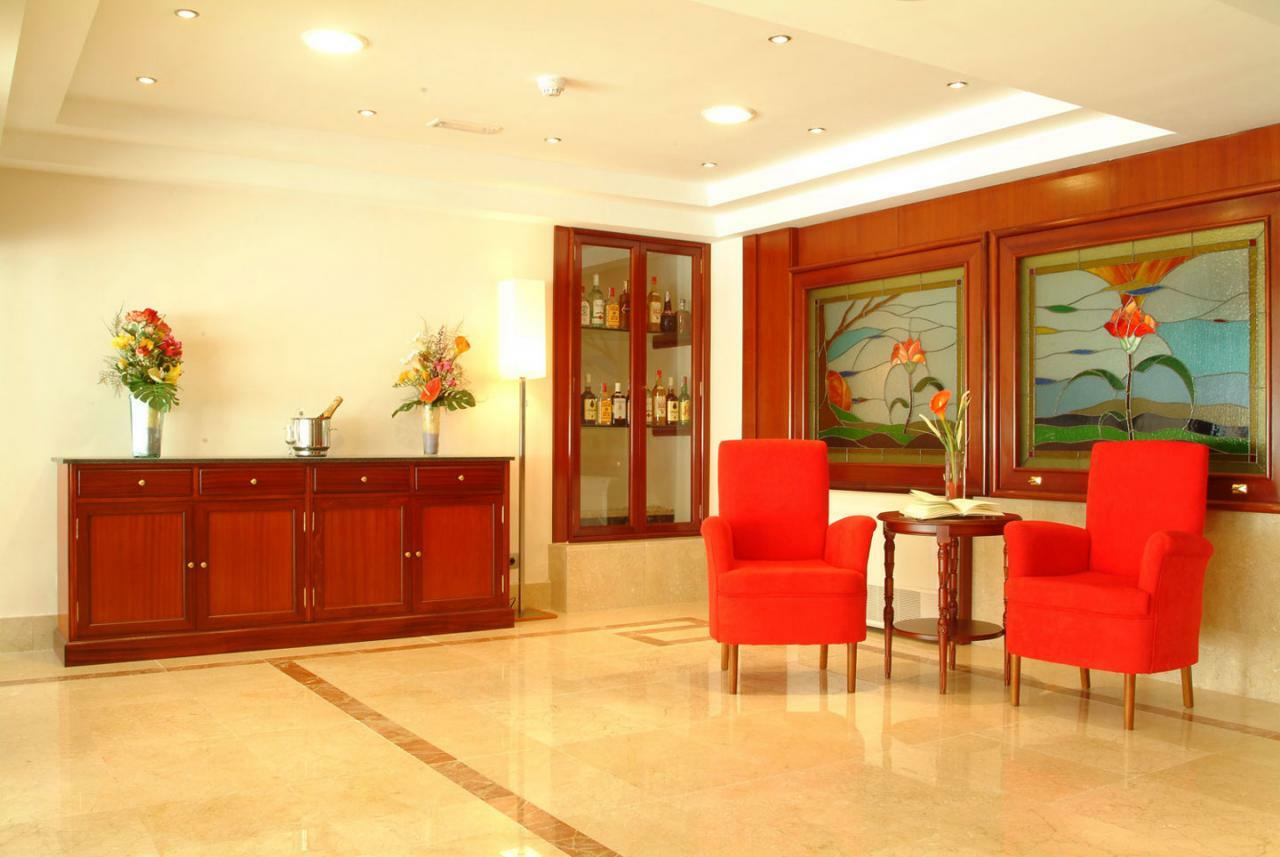 Hotel Gran Legazpi Мадрид Экстерьер фото